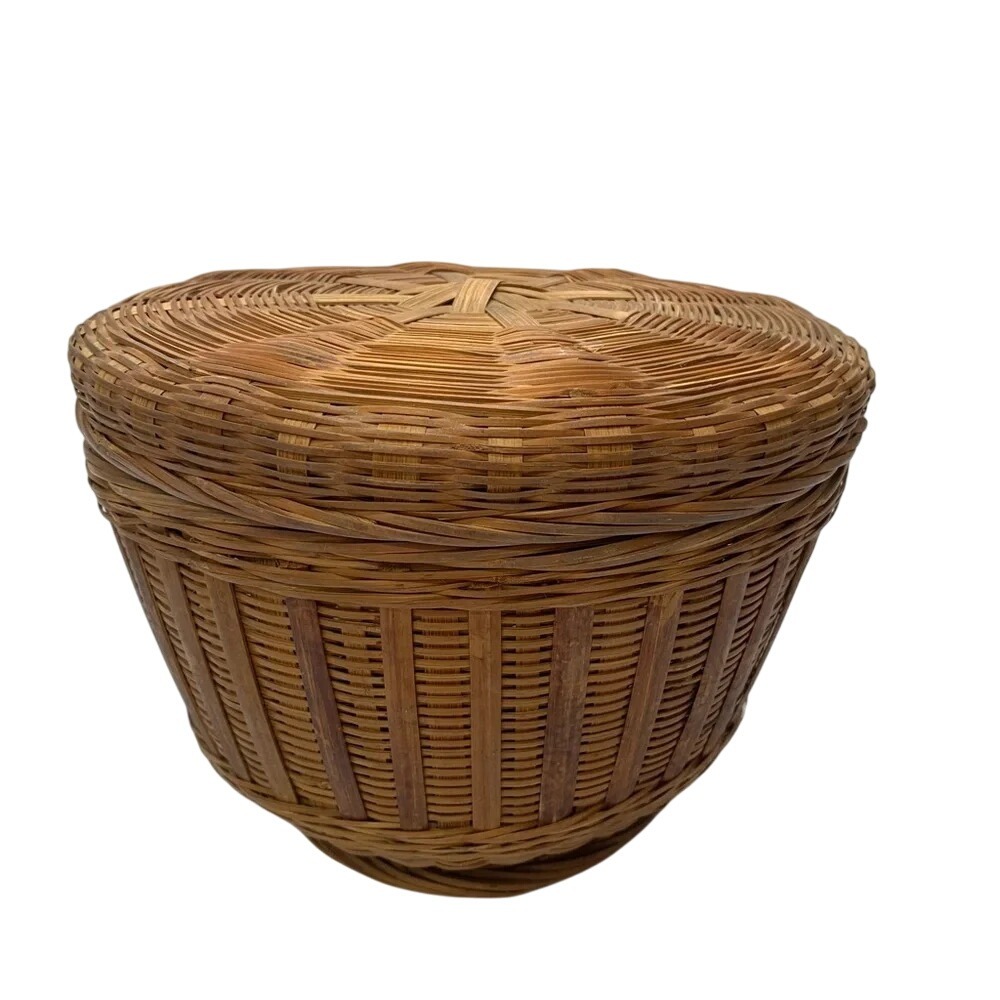 Wicker Woven Round Basket Lid Footed Trinket Sewing Boho Farmhouse Country Retro
